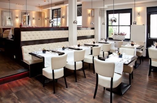 professional restaurant painting